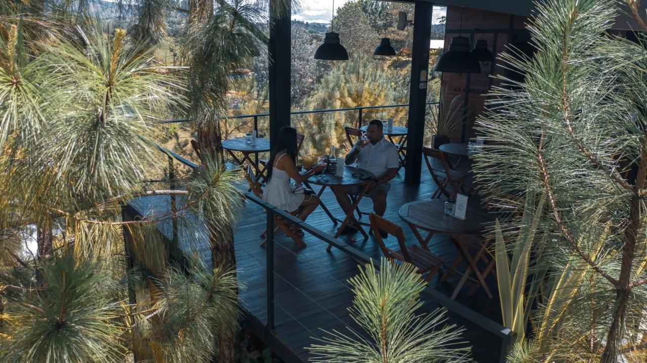 Domus Glamping Guatape Hotel ภายนอก รูปภาพ