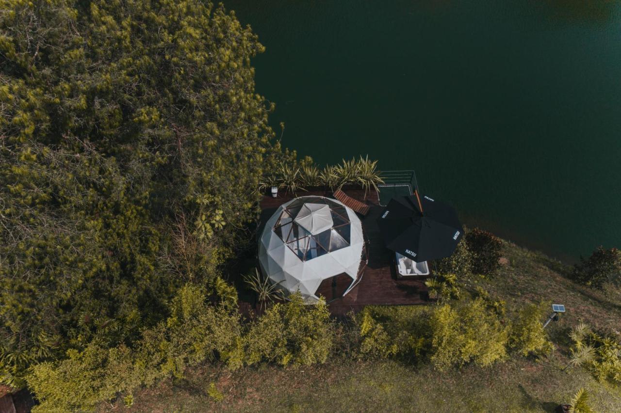 Domus Glamping Guatape Hotel ภายนอก รูปภาพ