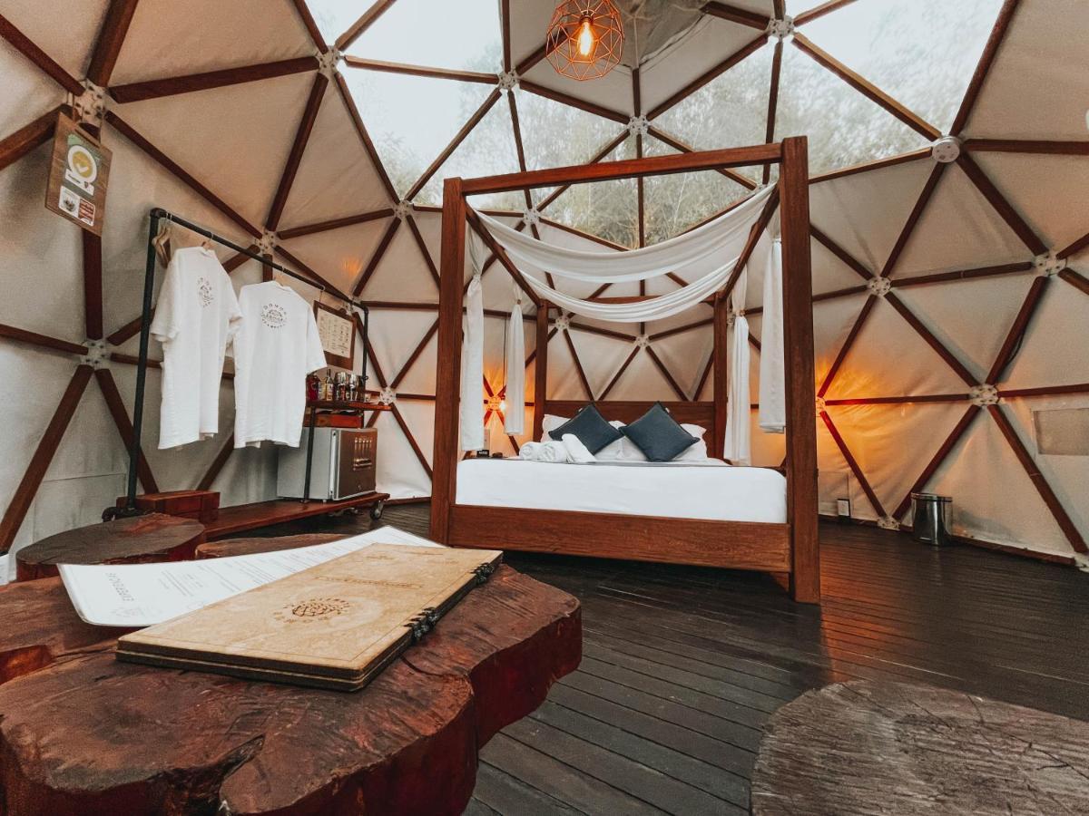 Domus Glamping Guatape Hotel ภายนอก รูปภาพ