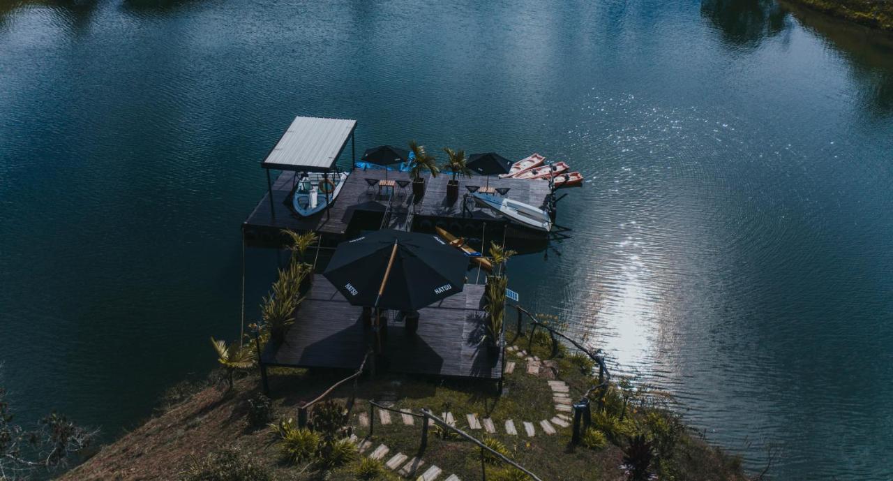 Domus Glamping Guatape Hotel ภายนอก รูปภาพ