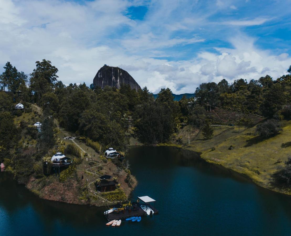 Domus Glamping Guatape Hotel ภายนอก รูปภาพ