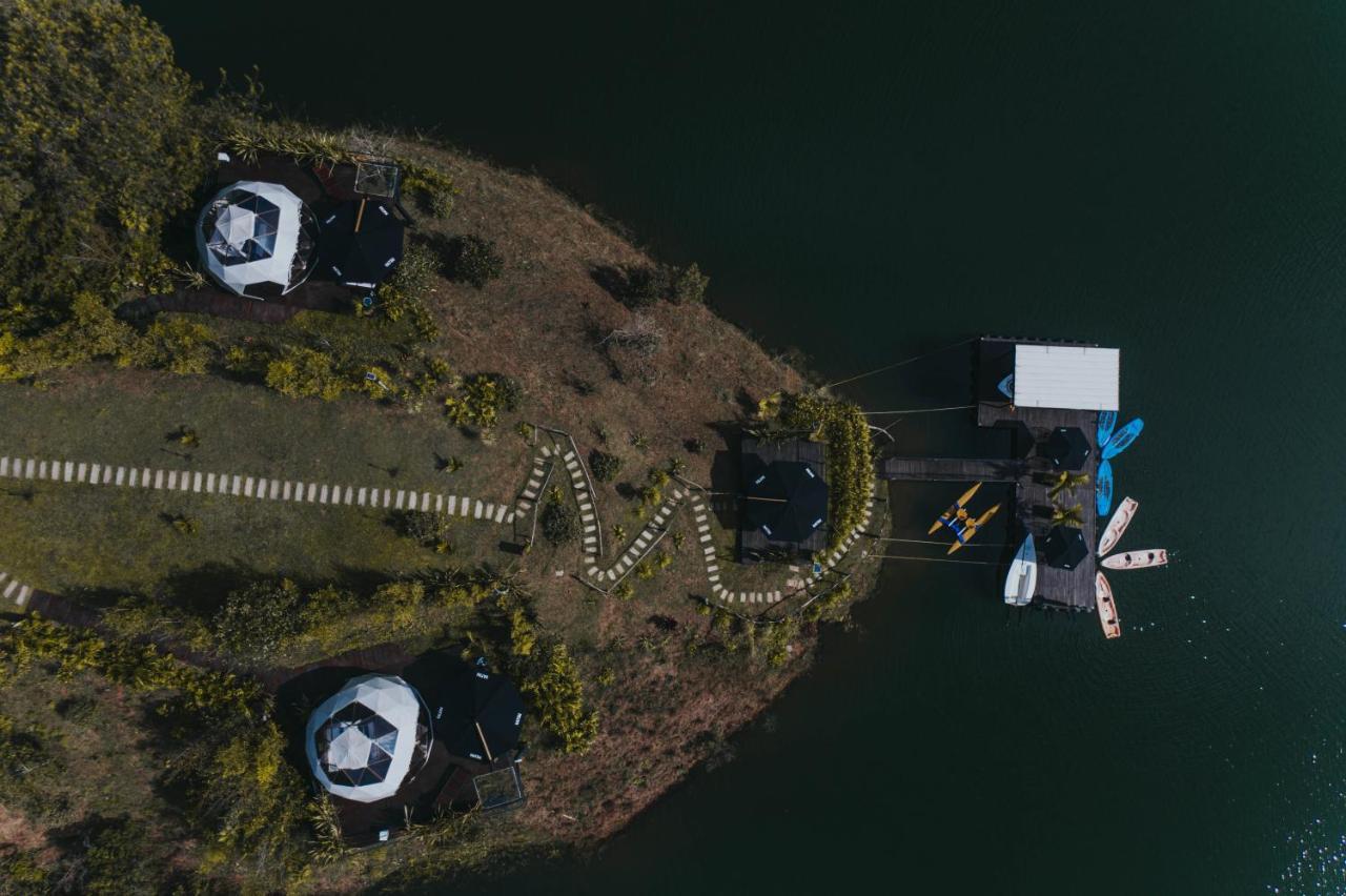 Domus Glamping Guatape Hotel ภายนอก รูปภาพ